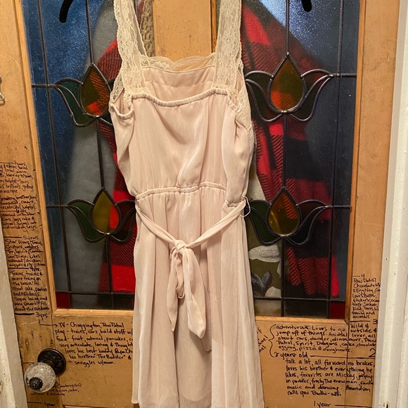 Lace Dress - Picture 2 of 2